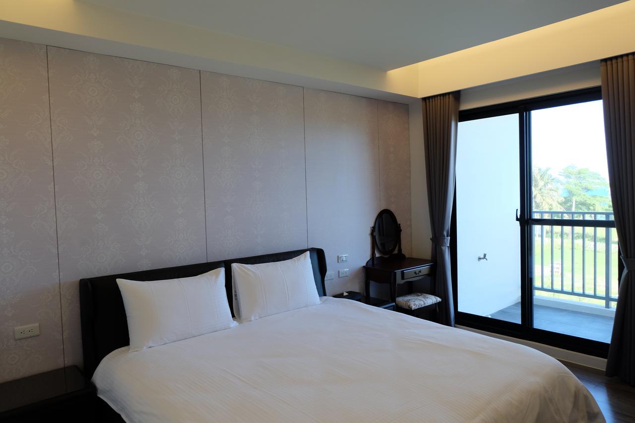 Moonlit Seaview Homestay Donghe Exterior photo