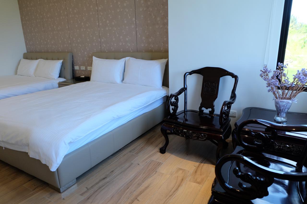 Moonlit Seaview Homestay Donghe Exterior photo