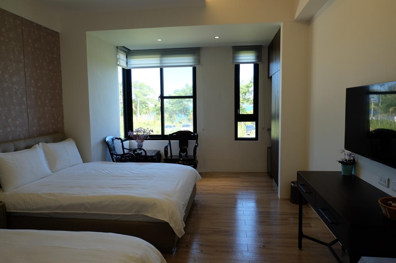 Moonlit Seaview Homestay Donghe Exterior photo
